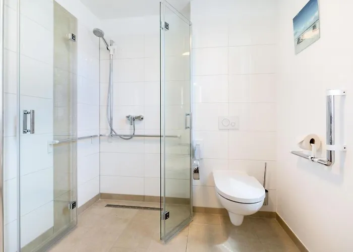 Ostseeallee Ostseeallee 2-08